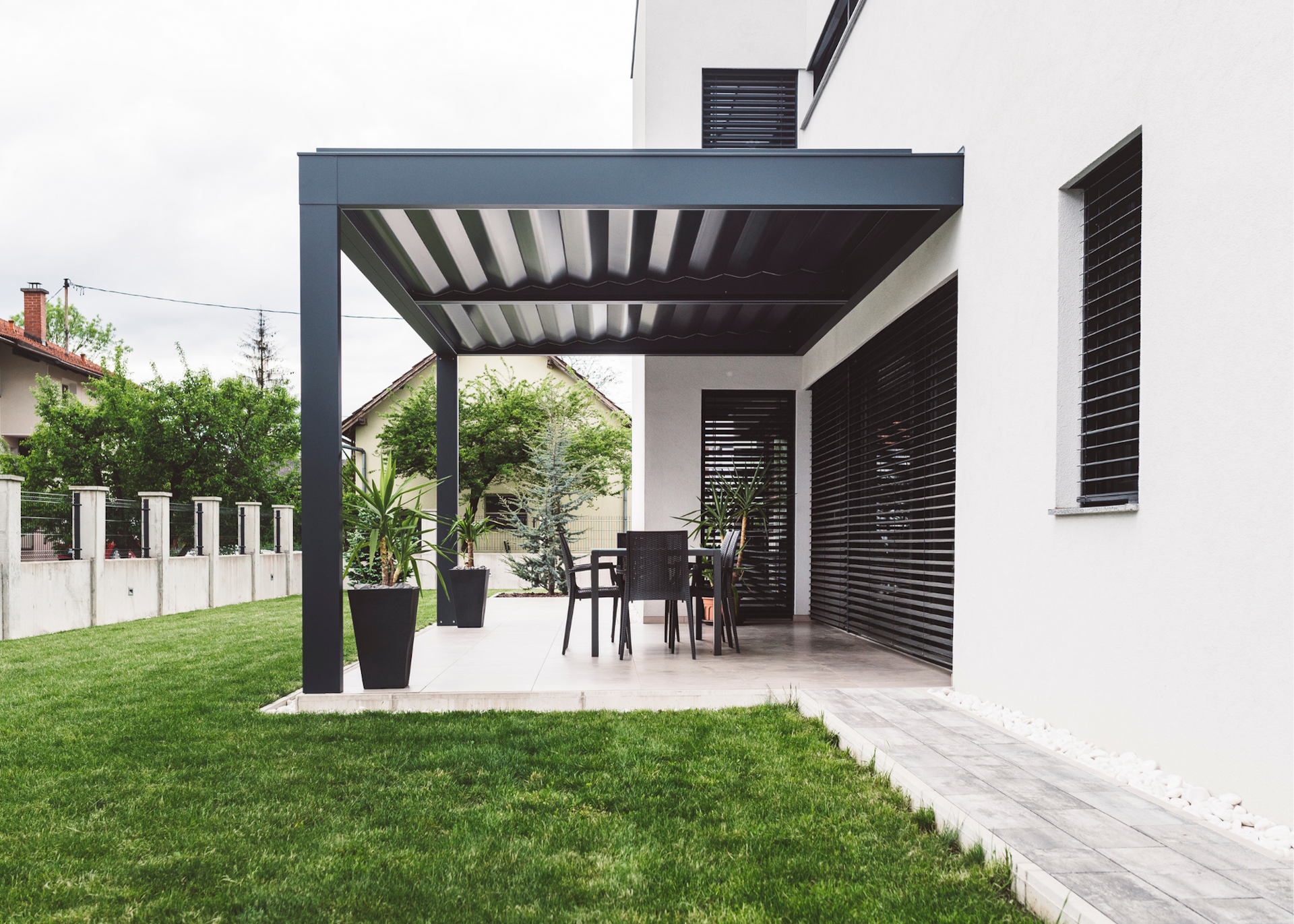 Modern aesthetic patio