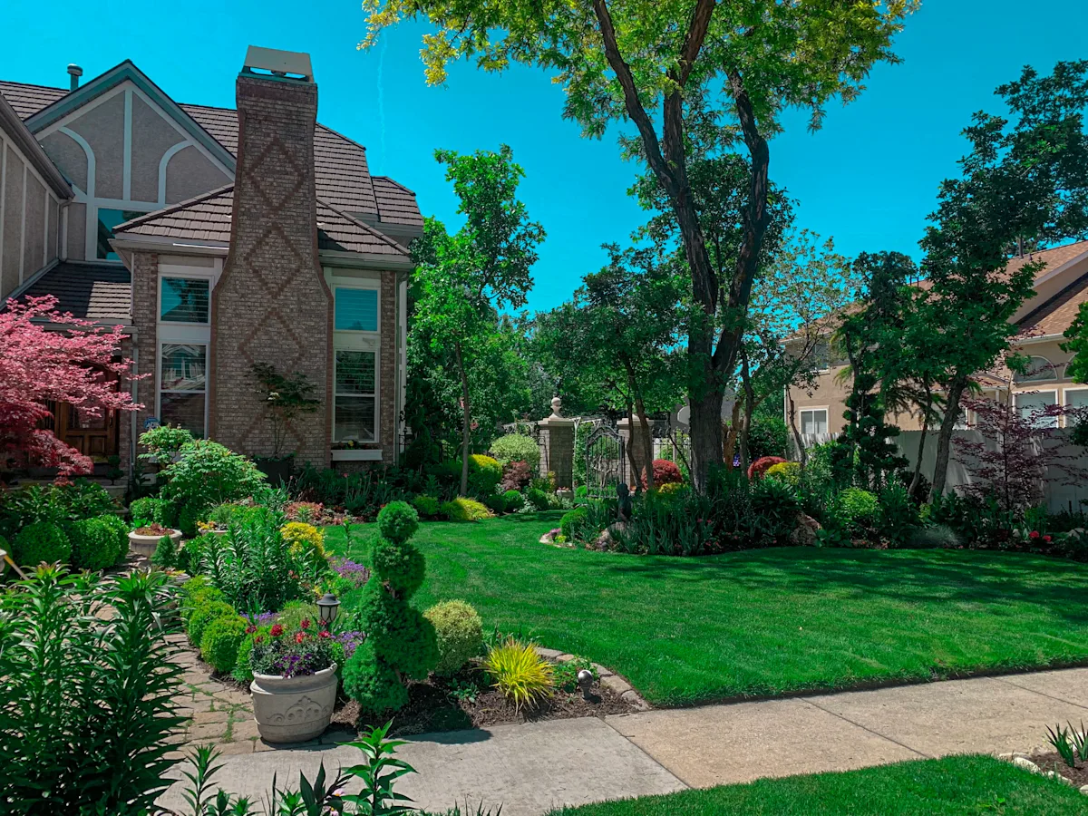 formal front yard planters